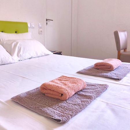 Hotel La Voile Bleue La Richardais ภายนอก รูปภาพ