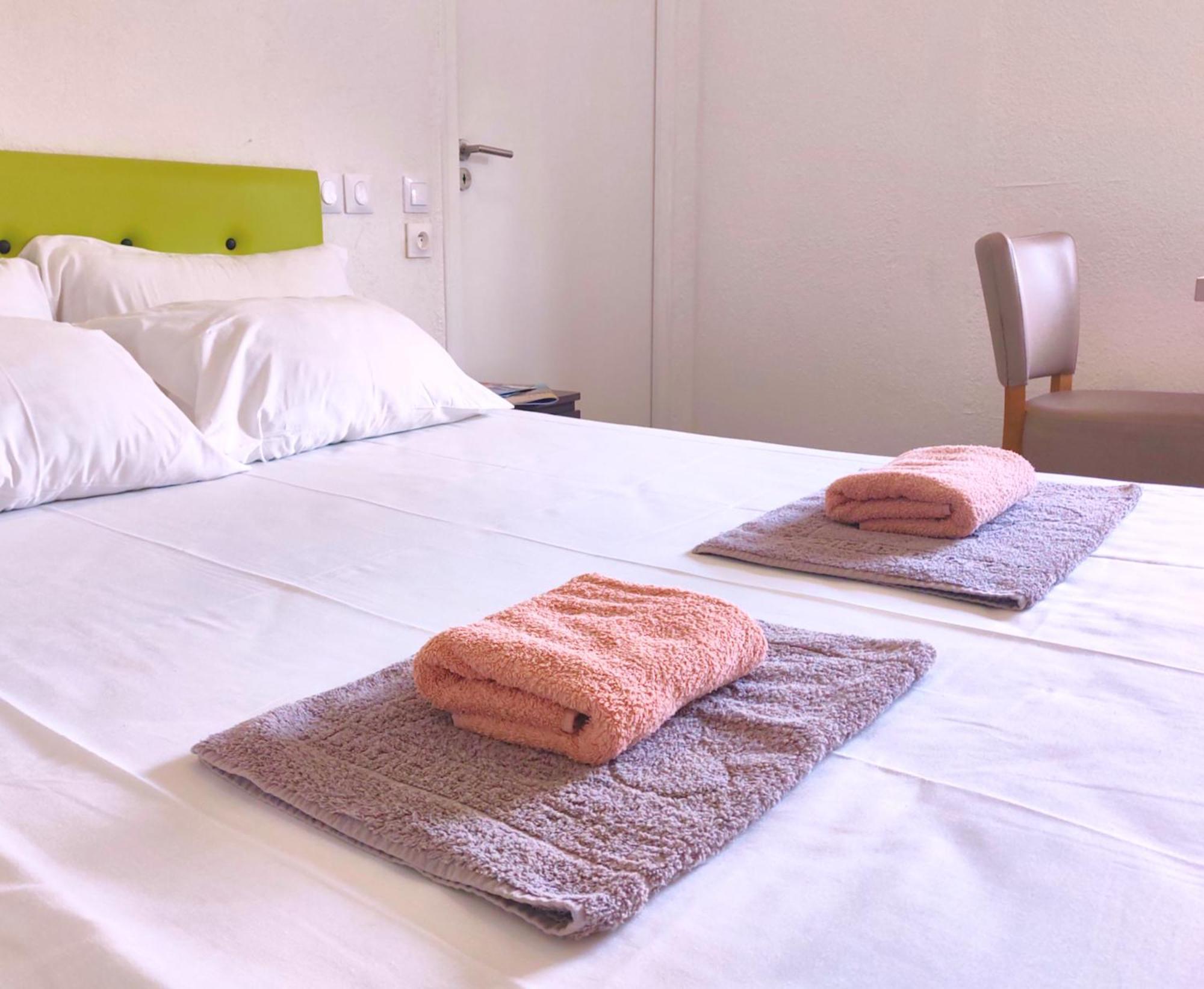 Hotel La Voile Bleue La Richardais ภายนอก รูปภาพ